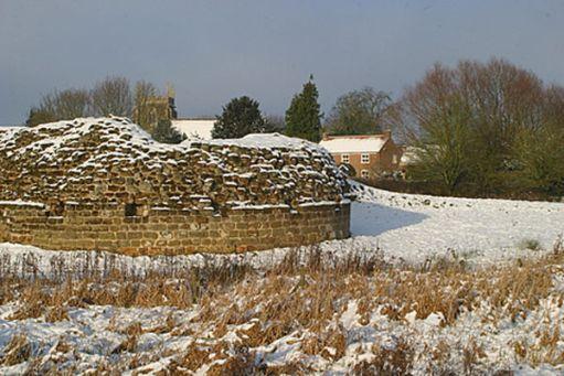 Bolingbroke castle in the snow